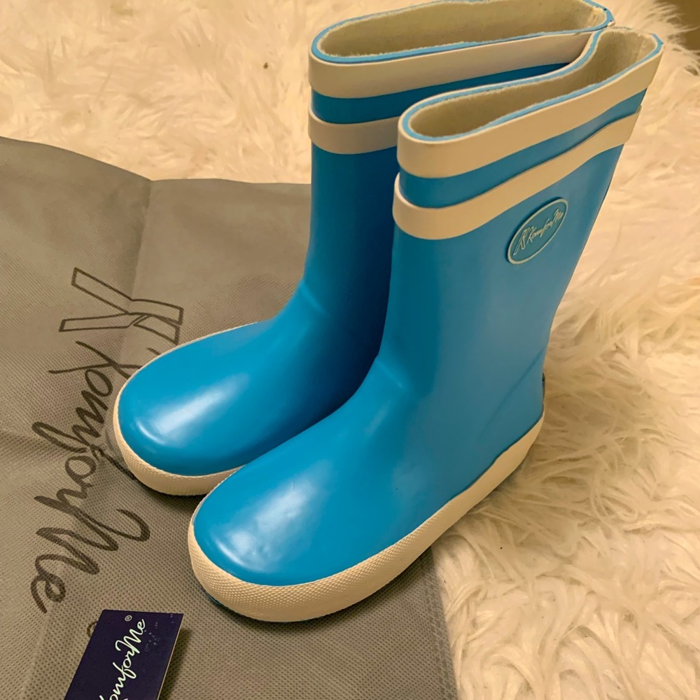 New Kkomforme toddler rain boots sz 6 blue / white stripe